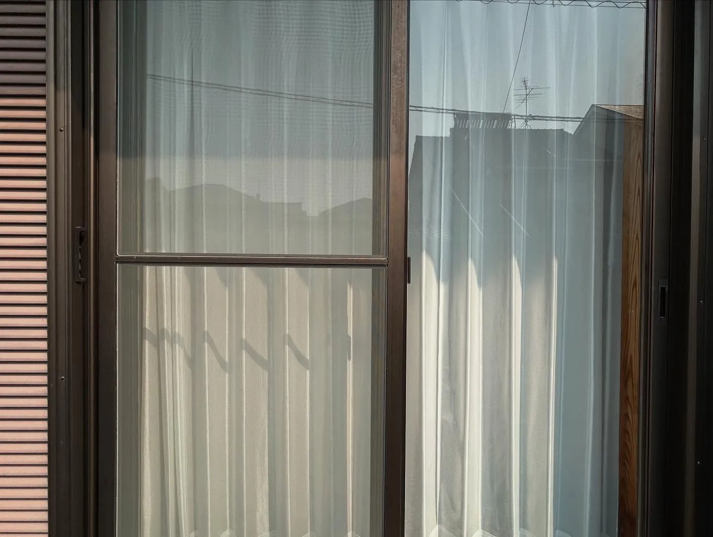 北名古屋市の網戸の張替え